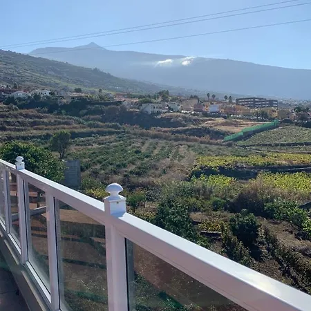 The Retreat House With The View *